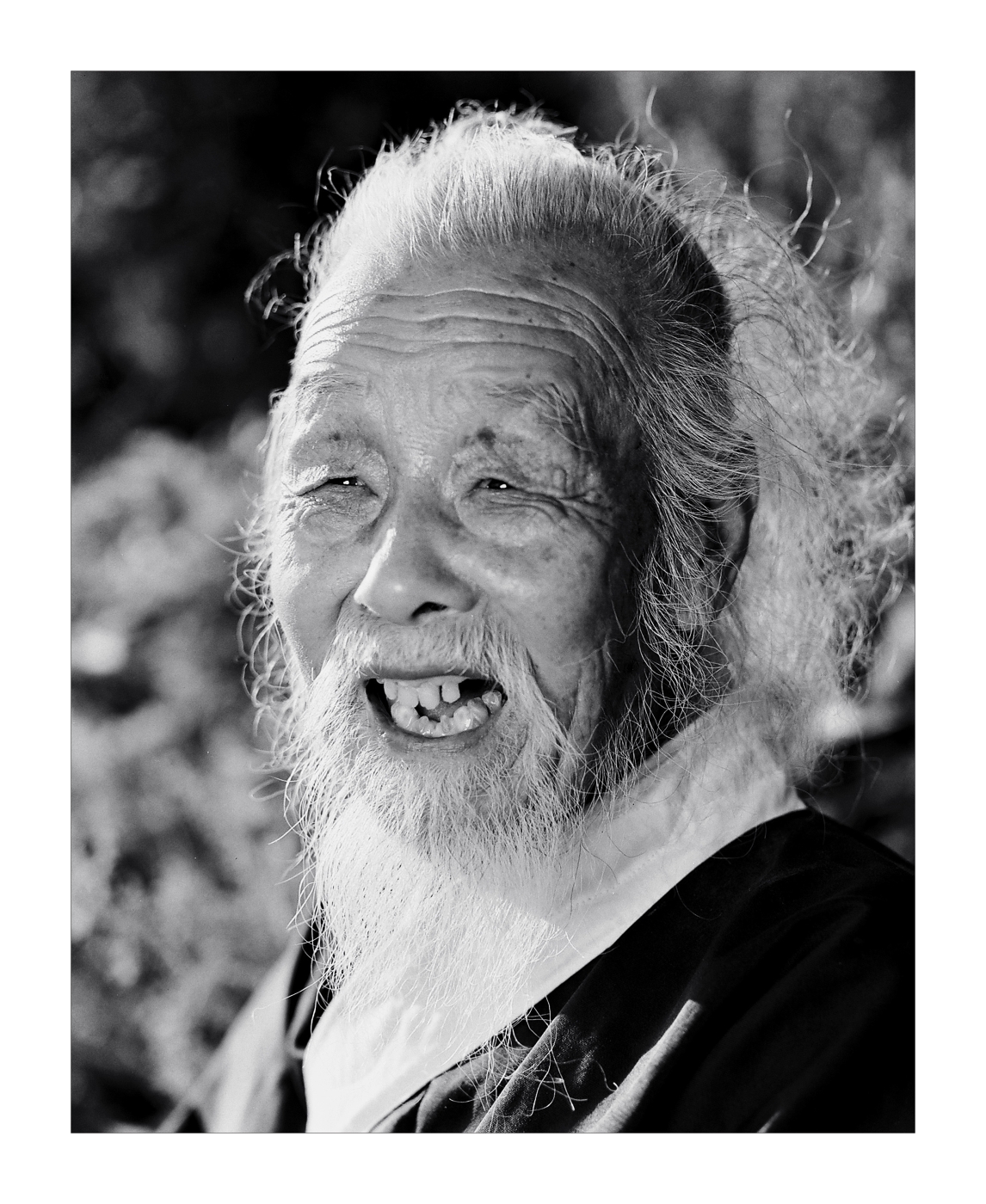 001《百岁老人》1983年获澳门第2届国际影展银牌奖